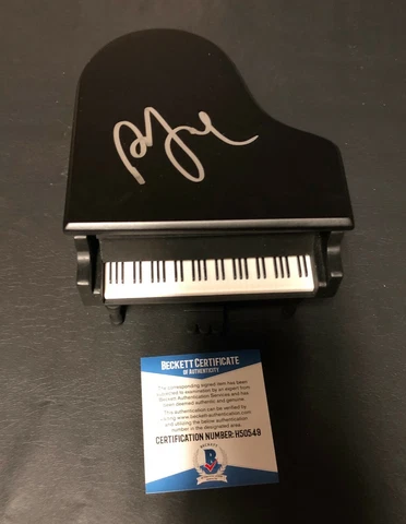 PIANO MAN BILLY JOEL SIGNED MINI PIANO AUTHENTIC AUTOGRAPH BAS BECKETT COA 9 Cover