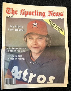 THE SPORTING NEWS BRUCE SUTTER CHICAGO CUBS AUTOGRAPH COVER ONLY - Picture 1 of 2