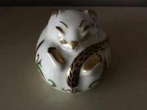 Ryal Crown Derby Briefbeschwerer Sleeping Harvest Mouse Gold Stopper Top - Bild 1 von 6