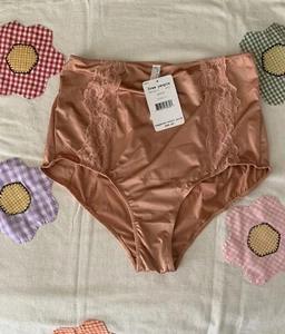 Calzoncillo de baile Free People color melocotón Margot tiro alto talla grande - Imagen 1 de 4
