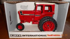ERTL 1/16 INTERNATIONAL 1566 DUAL WHEELS 1991 SPECIAL EDITION TRACTOR U.S.A Made - Picture 1 of 9