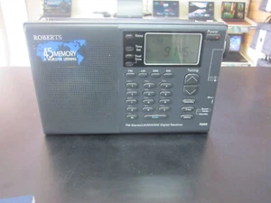 Vintage Roberts R809 FM/MW/LW/SW World Digital Receiver Inc Case Manual & Guide - Bild 1 von 14