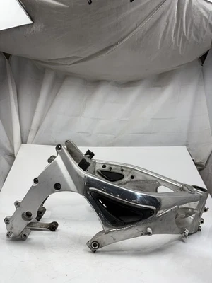 CHASIS CUADRO CROMADO YAMAHA YZF R6 '99-'02 5EB-21110-01-00 Foto 1 de 4