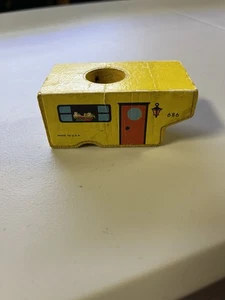 Fisher Price Little People Holz Camper 686 von 1968 - Bild 1 von 9
