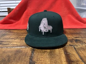 Boston Red Sox Fenway Pink Silver Sox grün Cord New Era tailliert 7 3/4 grau - Bild 1 von 23