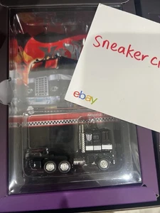 🔥 Hot Wheels Transformers Nemesis Prime Mattel Creations Exclusive Neu IN HAND - Bild 1 von 11