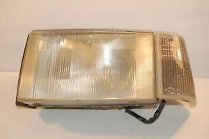 Volvo 240 headlight & turn signal assembly left side 1986-1993 - Bild 1 von 3