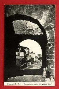 AK SIERCK in Lothringen 1918 Kasernenstrasse mit alten Tor ( 75832 - Bild 1 von 2