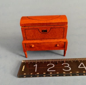 RAR Vintage Handwerker Miniatur Holztruhe auf Truhe, innen "gefüttert", um 1970-80 - Bild 1 von 13