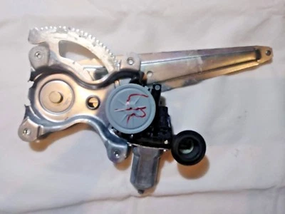 Regulador de ventana de vidrio para puerta trasera izquierda/conductor Toyota Highlander 2008-2013 OEM Foto 1 de 4