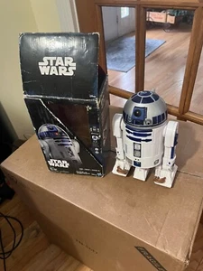 Disney Hasbro Star Wars: Smart R2-D2 Remote Controlled Droid - Picture 1 of 2