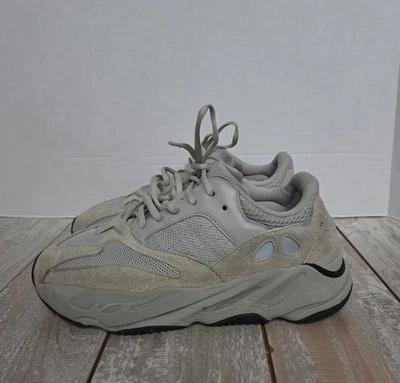 Adidas Yeezy Boost 700 V1 Salt Talla 8.5 Foto 1 de 4