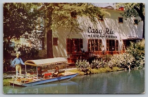 Vintage San Antonio River Postcard Casa Rio Mexican Foods Gondola Scene - Picture 1 of 2