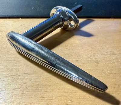 1936 1937 International Graham Packard Hudson Panel Entrega Coche fúnebre Manija de puerta Foto 1 de 4