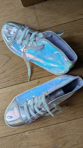 Neue schöne Pailletten Silber & Holografische Snickers Gr. UK5/US6 - Bild 1 von 10