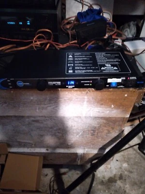 Livewire PC1100 Power Conditioner Distribution System - Image 1 of 4