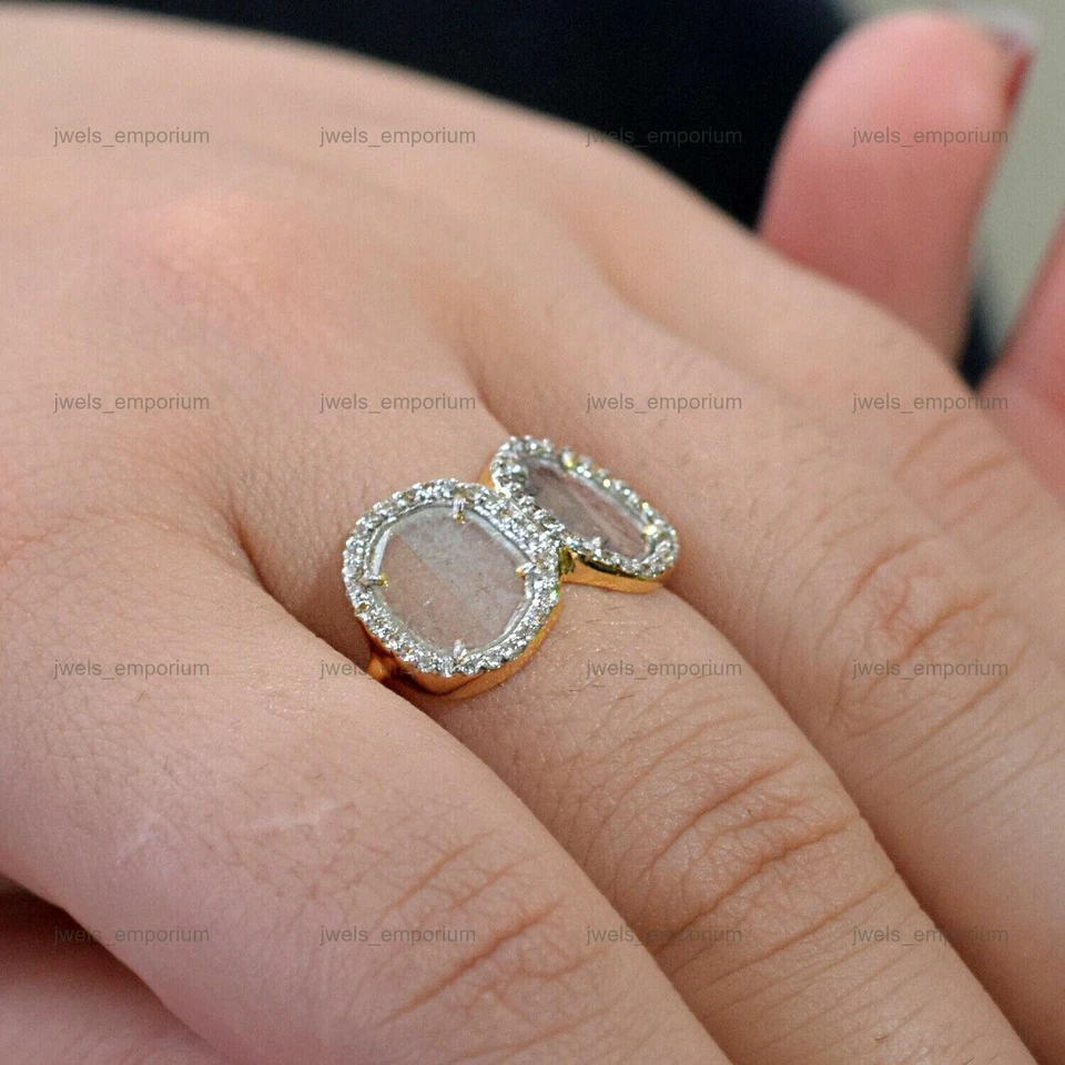 Anillo de compromiso de eternidad de diamantes redondos naturales de plata de ley 925 Foto 1 de 4