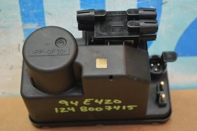 Bomba de vacío Mercedes Benz E420 E320 1994 W124 bloqueo central 1248001348 Foto 1 de 4