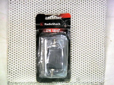 RadioShack 1500024 FM Trap Blocks 88-108mhz frequencies - Image 1 of 2