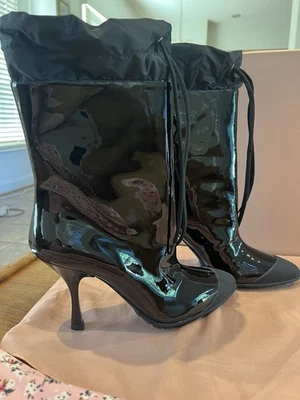 Miu Miu 黑色漆皮靴 40 码意大利制造全新带盒 — 第 1/4 张图片