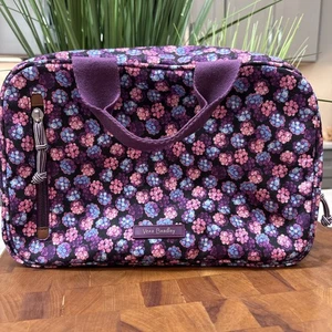 Vera Bradley Lighten Up Reise Organizer Tasche Berry Burst Muster Neu mit Etikett #YZ390 - Bild 1 von 9