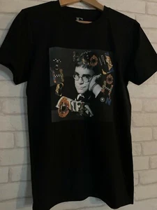 Elton John Vintage Image Graphic T Shirt Black Brand New **Free Postage**  - Afbeelding 1 van 1