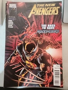 MARVEL The New Avengers Issue #11 2010 PRE-OWNED Great Cond - Picture 1 of 1