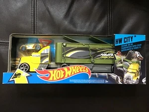 Hot wheels hotwheels crashing big rig Mattel Y1869 brand new sealed very rare - Picture 1 of 7