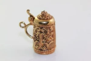 VINTAGE 14K GOLD BEER STEIN 3D CHARM OPEN MOVEABLE MOVE 14KT TRAVEL - Picture 1 of 6