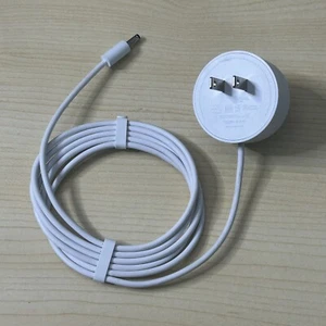 Google Hub Adapter Model G1028 14V 1A - Picture 1 of 3