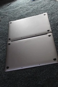 2 X A1706 EMC 3163 COVER BASE ORIGINALE APPLE A1706 EMC (GRADO C) - Foto 1 di 13