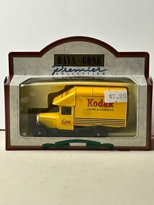 Lledo Days Gone 1939 Morris Parcel Van, Kodak Film with Box - Picture 1 of 11