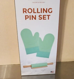 Kitchen Rolling Pin Set w Stand & 2  Oven Mitts Soft Teal Color NEW IN BOX - Picture 1 of 3