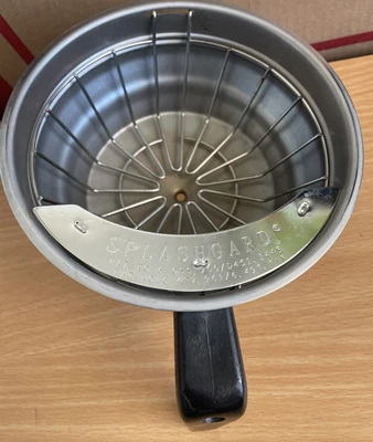 Filtro de canasta embudo de acero inoxidable para cafetera protector contra salpicaduras Bunn Coffee Foto 1 de 4