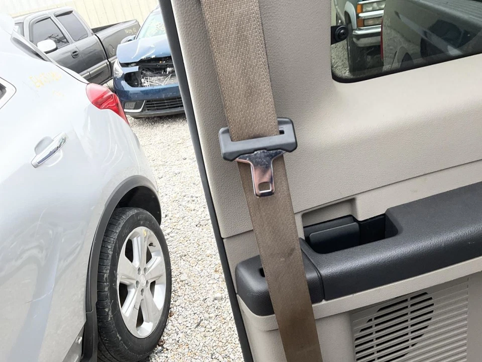 Seat Belt Front Bench Seat 1 Piece Fits 08-10 FORD F250SD PICKUP 4669309 - Imagem 1 de 1