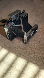 Polaroid Auto 250 Land Camera - Picture 1 of 4