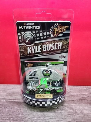 Nascar Authentics Winner's Circle 1:64 2024 Wave RW03 Kyle Busch # 7 Texas MS Foto 1 de 4