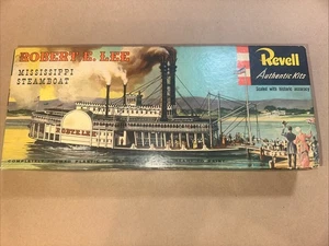 Revell 1/275 Scale Robert E. Lee Steamboat Model Kit – Vintage, Parts Only - Picture 1 of 12