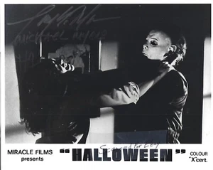 HALLOWEEN-TONY MORAN AS MICHAEL MYERS-SIGNED-8X10-HALLOWEEN KILLS - Picture 1 of 1
