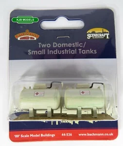 BNIB OO Gauge Bachmann 44-536 Two Domestic / Small Industrial Tanks - Depot - Picture 1 of 3