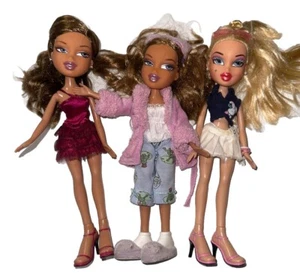 3 Bratz Vtg 2001 Dolls 2-Yasmin 1-Chloe Slumber Party Doll Bundle NUC Lot Gift - Picture 1 of 22