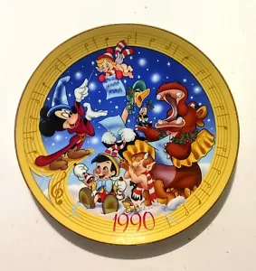 Vintage 1990 Limited 10,000 Disney Christmas Disneyland Walt Disney World Plate - Picture 1 of 3
