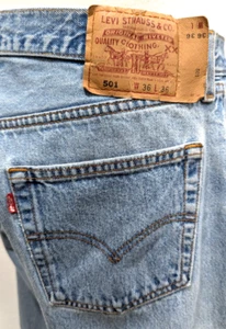 Jeans LEVI'S 501 para hombre desgastados naturalmente 36/36 real 34/35 hechos en EE. UU. leer* - Imagen 1 de 14
