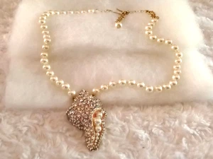 Heidi Daus "Shell Ya!" (weiße Farbe/cremefarbene Perlen) hübsche Muschel Muschel Halskette - Bild 1 von 17