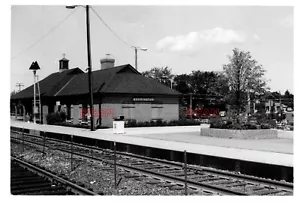 25A566 RP 1982 CHICAGO NORTH WESTERN RAILROAD STATION BARRINGTON IL - Bild 1 von 1