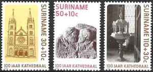 Timbres Religion Eglises (Cathédrales) Surinam 1047/1049 ** (61452CV)