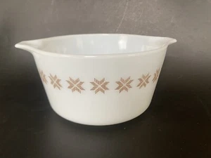Vtg Pyrex White Town & Country Star Brown Snowflake 1 Quart Casserole Dish #473 - Bild 1 von 4