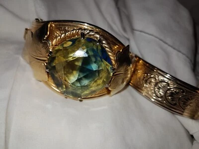 Винтажный большой 1960-х SARAH COVENTRY золотистый "Версаль" манжеты браслет прокрутки - Изображение 1 из 4