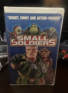 Small Soldiers 1998 VHS Clamshell Edition Dreamworks Movie Pre-Owned - Picture 1 of 4