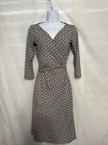 Maggy L Women's Crossbody Wrap Dress Size 8 Brown & White Design 3/4 Sleeve - Picture 1 of 17